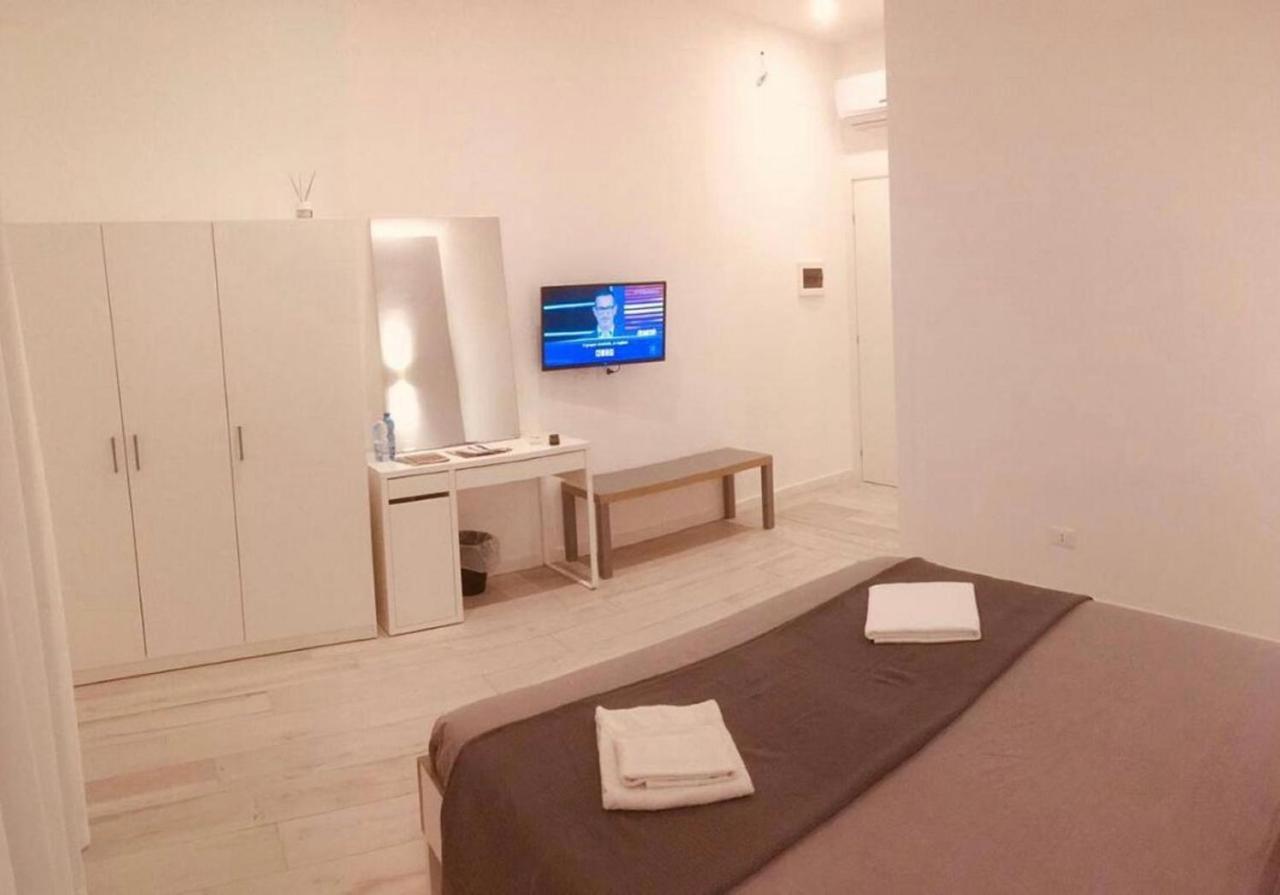 Le Dimore Luxury Rooms ปาแลร์โม ภายนอก รูปภาพ