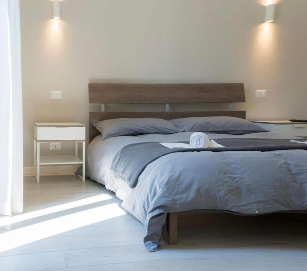 Le Dimore Luxury Rooms ปาแลร์โม ภายนอก รูปภาพ