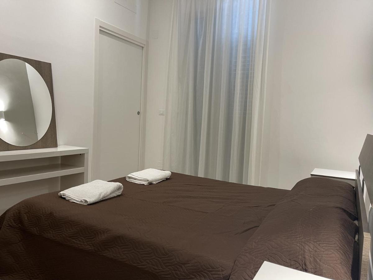 Le Dimore Luxury Rooms ปาแลร์โม ภายนอก รูปภาพ